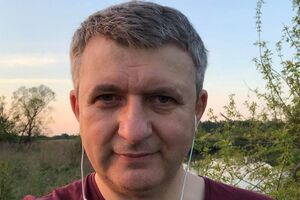 Стрічка сповнена радісного галасу, що Україна взяла кредит МВФ. Нібито відкрили вічний двигун або запустили ракету на Марс