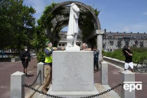 Колумб в Бостоне лишился головы