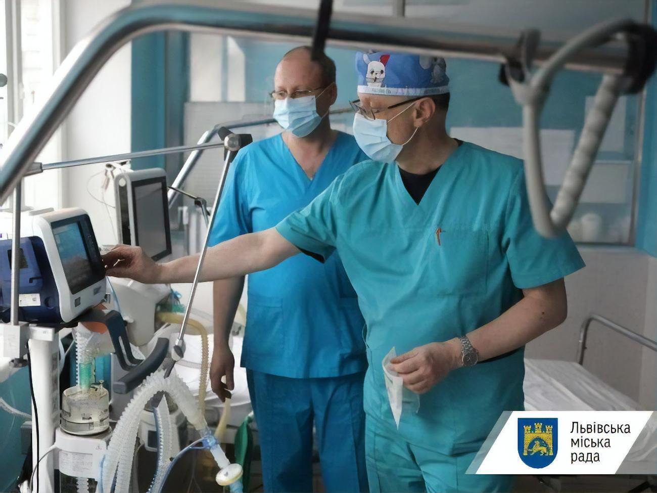 К аппарату ИВЛ во Львовской областной больнице подключен один человек