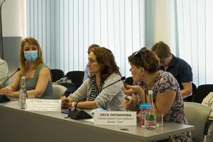 Можливість дистанційного придбання препаратів розв'яже проблему з ліками для малорухомих і прикутих до ліжка людей, вважають учасники обговорення