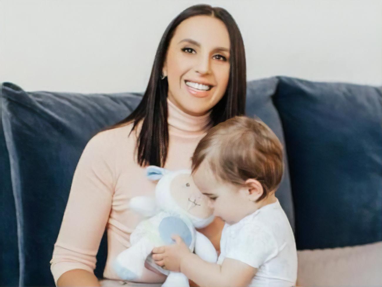 Джамала: Минуло 10 днів, син, якому два роки, знайшов мою срібну сережку у дворі!