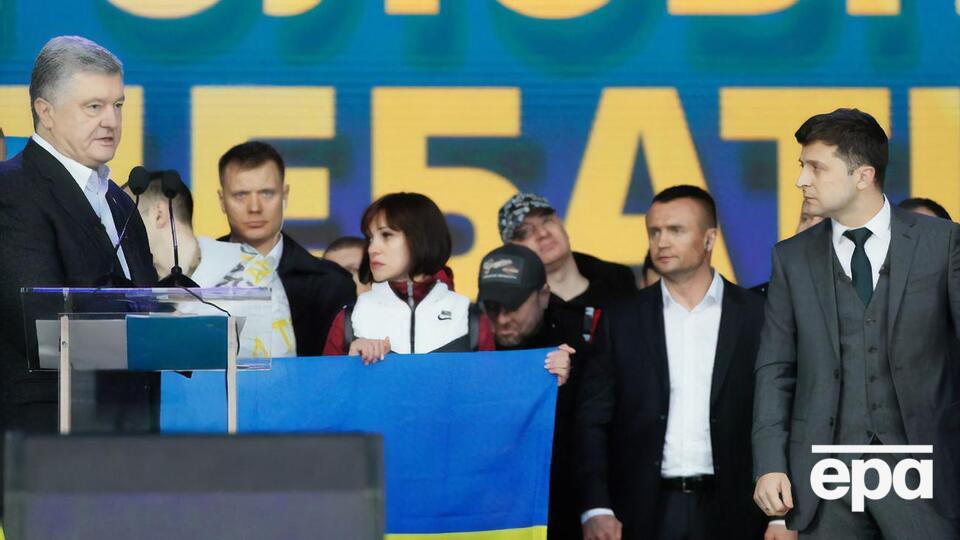 Порошенко (слева) проиграл выборы Зеленскому (справа) в 2019 году