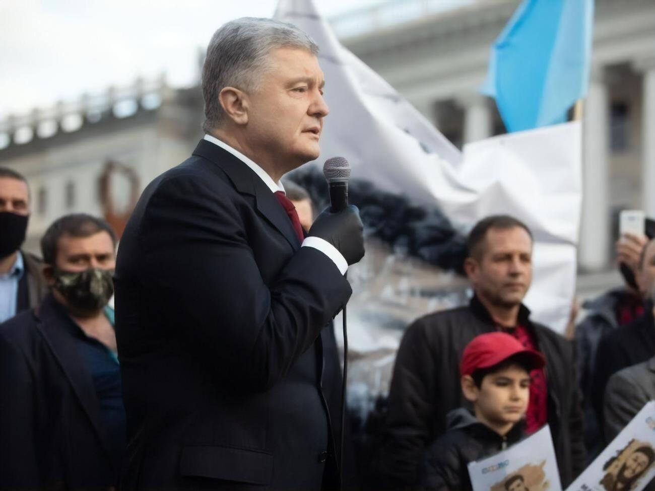 Порошенко фігурує у 21 кримінальному провадженні