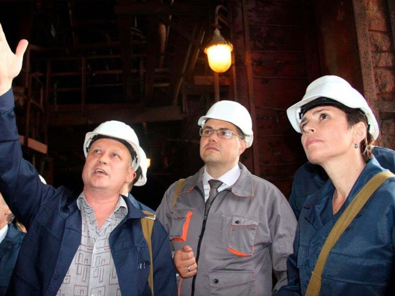 Владимир Сивак (в центре): Чиновники ФГИ ничего не понимают в управлении промышленными объектами, однако в аппаратной чуйке им явно не откажешь