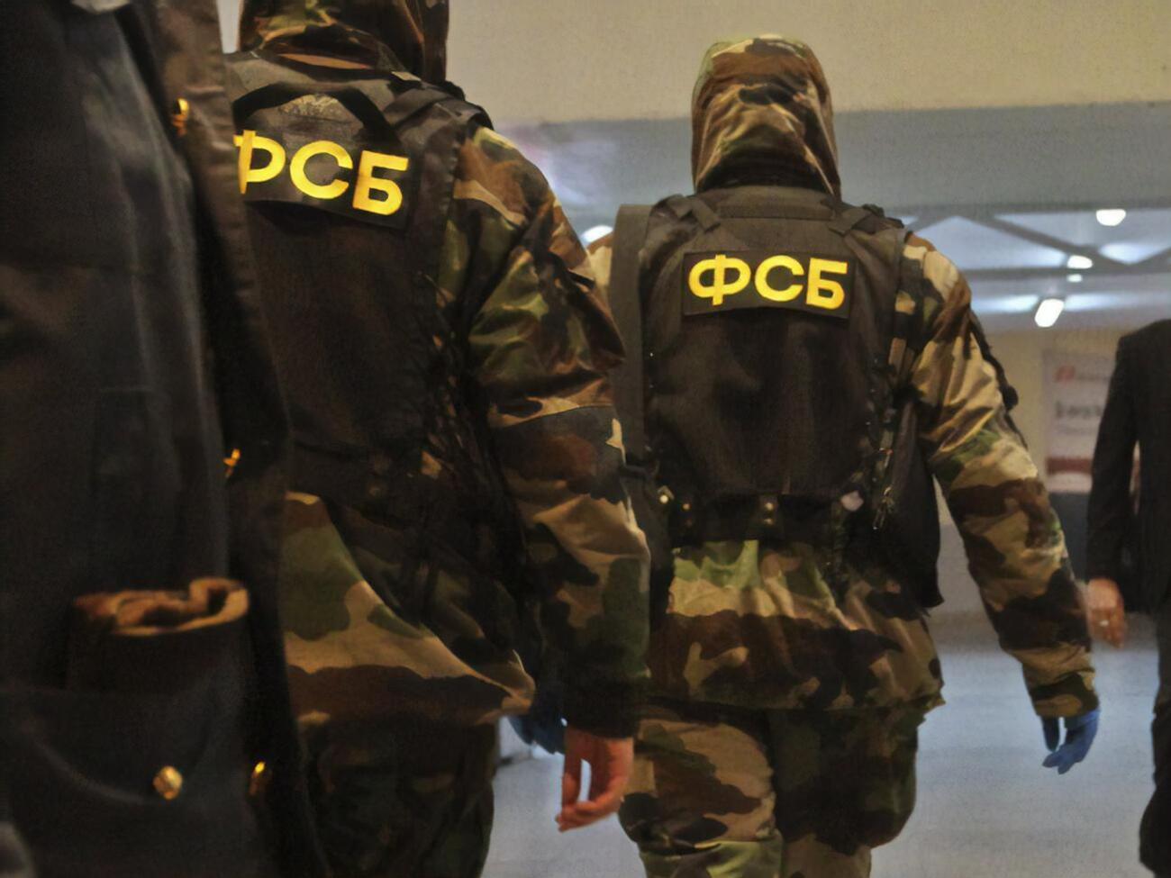 Крымского татарина задержали сотрудники ФСБ