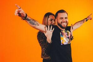 Сергій Танчинець і його дружина Ганна Танчинець-Стефанська зіграли головні ролі у кліпі