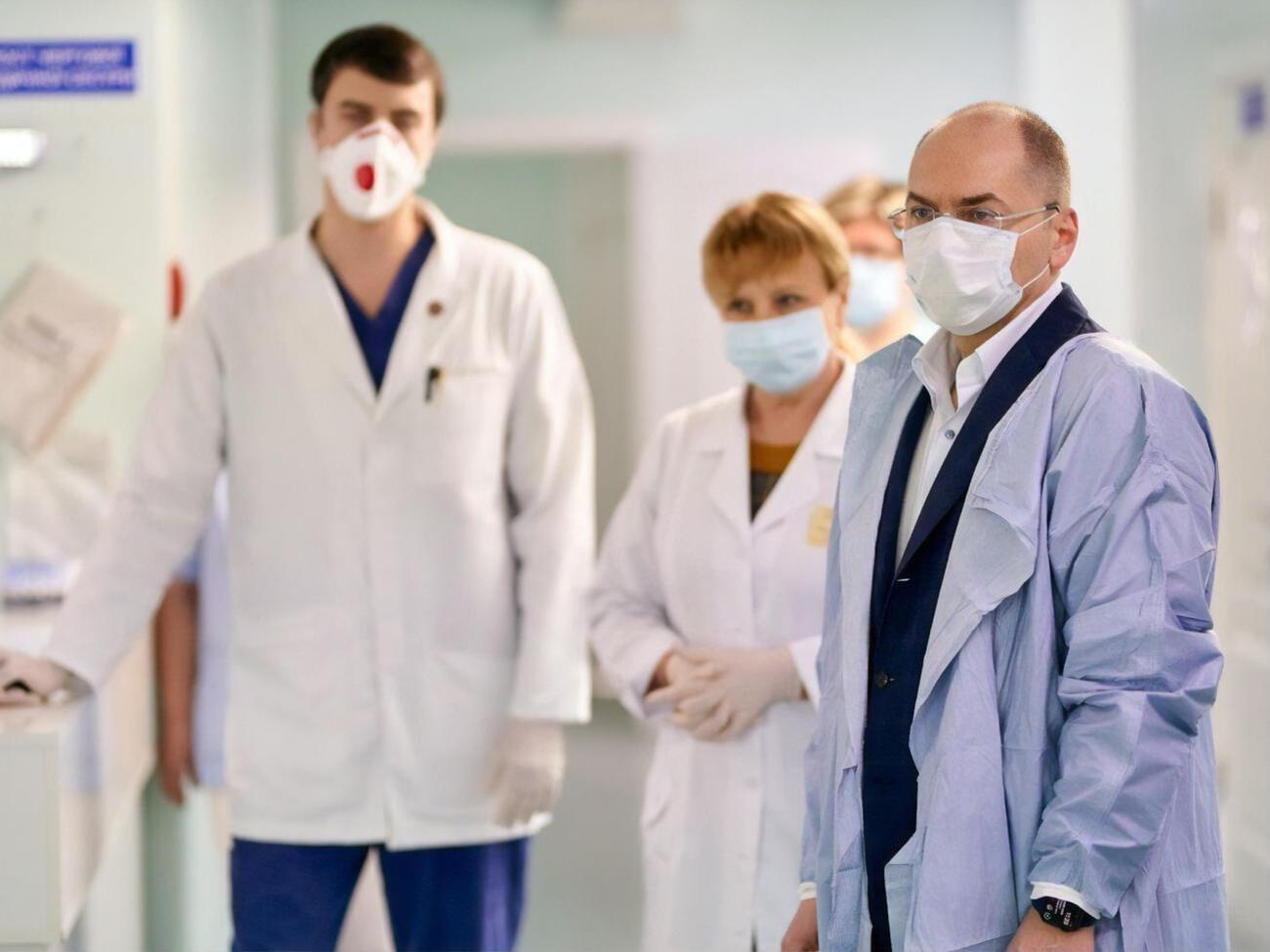 Степанов нагадав, що госпіталізують пацієнтів із COVID-19 у важкому стані