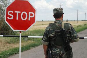 Работа пунктов пропуска на территорию аннексированного Крыма была приостановлена 17 марта