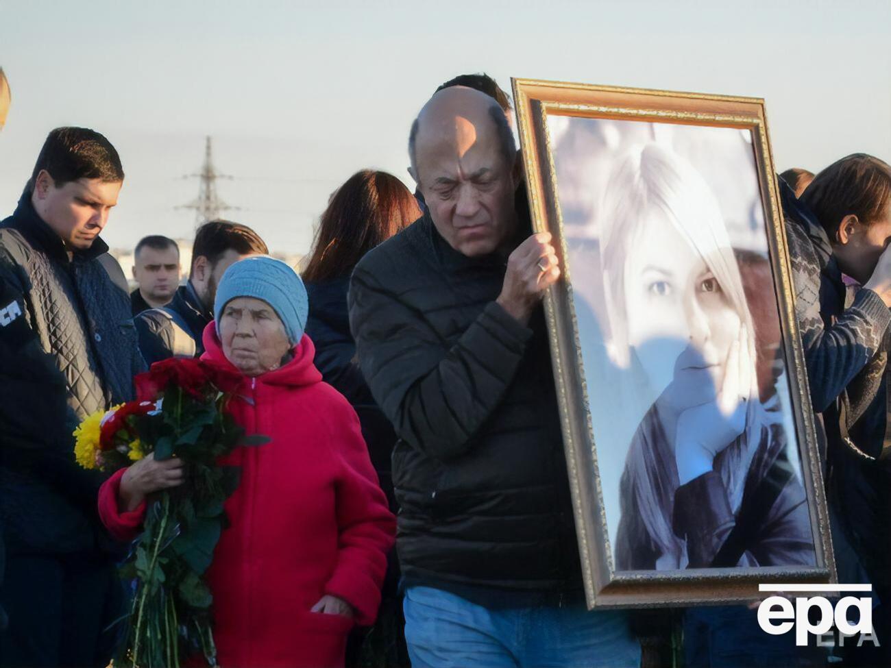 31 липня 2018 року Гандзюк облили сірчаною кислотою біля під'їзду її будинку в Херсоні