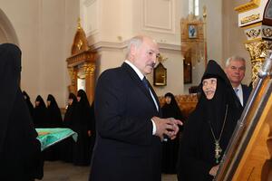 Лукашенко: Мне эта ситуация невыгодна, но негодяев надо было пресекать