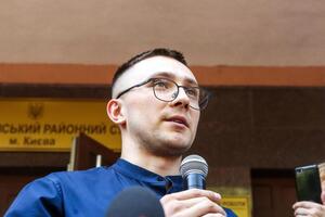 Суддя оголосив перерву в засіданні щодо обрання запобіжного заходу Стерненку (на фото) до 10.00 15 червня