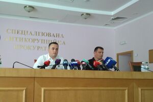САП будет просить арестовать одного подозреваемого и назначить залог двум другим