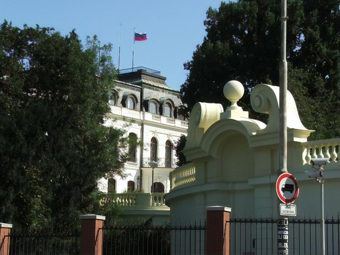 Дело закрыли после высылки российских дипломатов