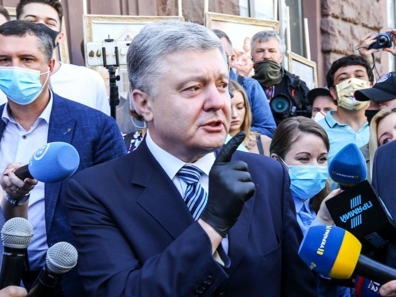 Подозрение Порошенко авторы письма назвали политическими репрессиями