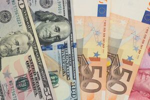 НБУ установил официальный курс валют на 15 июня