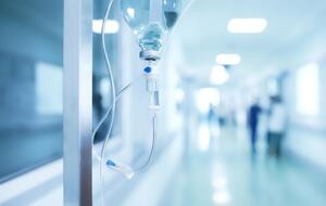 Медики больницы Сарнов привлекают дополнительные силы