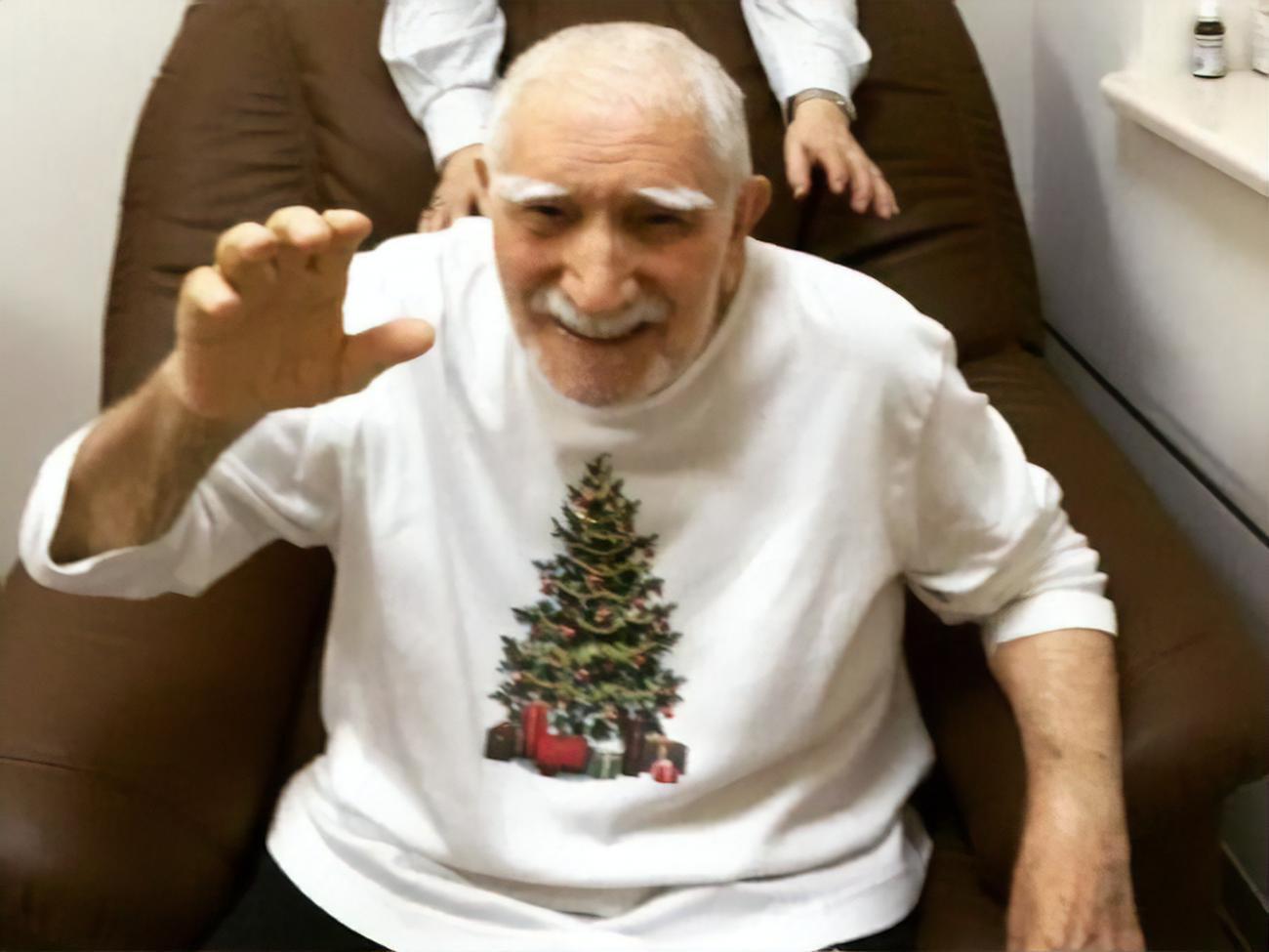 Джигарханян родился в 1935 году в Армении