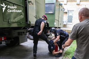 Полиция применяла против участников акции силу