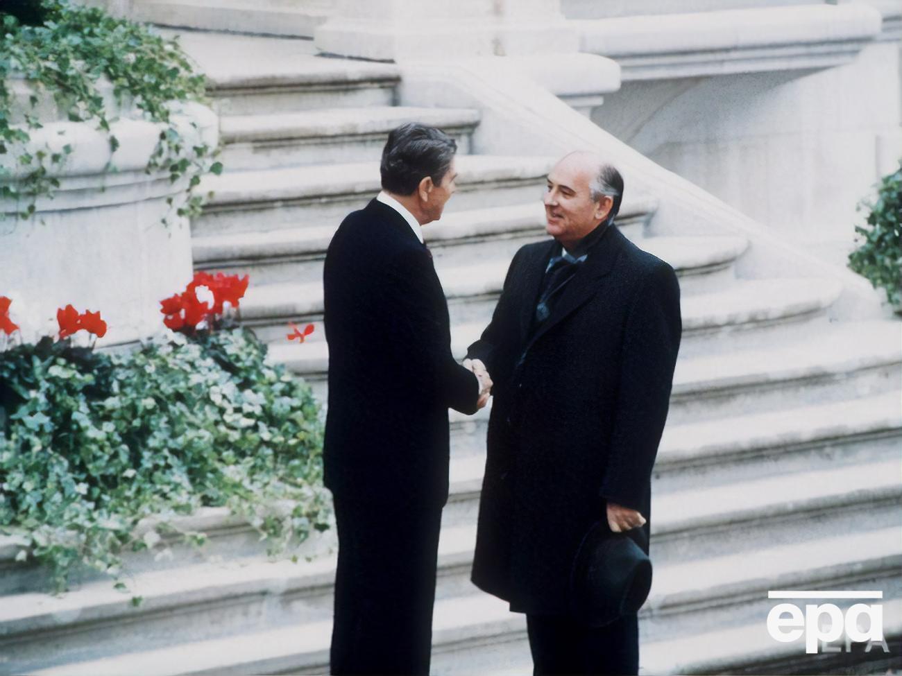 Официально Рейган и Горбачев встречались несколько раз