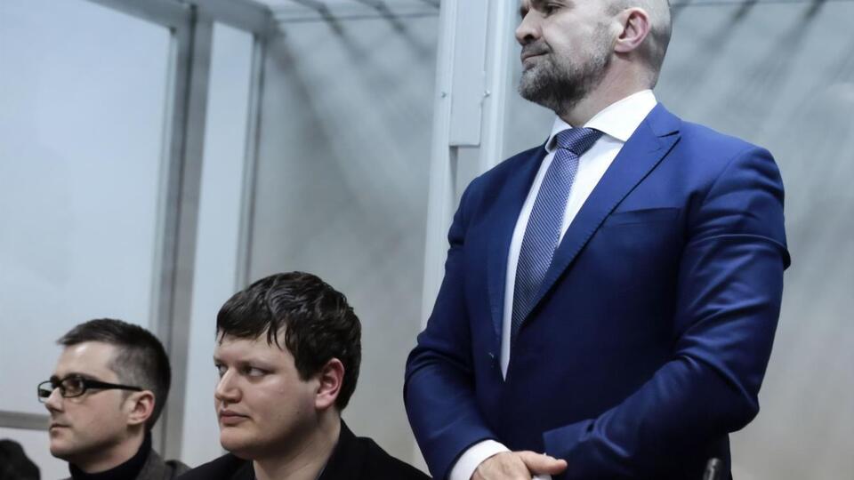 Мангер перебуває на волі після внесення застави