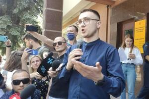 Стерненко и его защита хотят изменить место отбывания домашнего ареста с Одессы на Киев