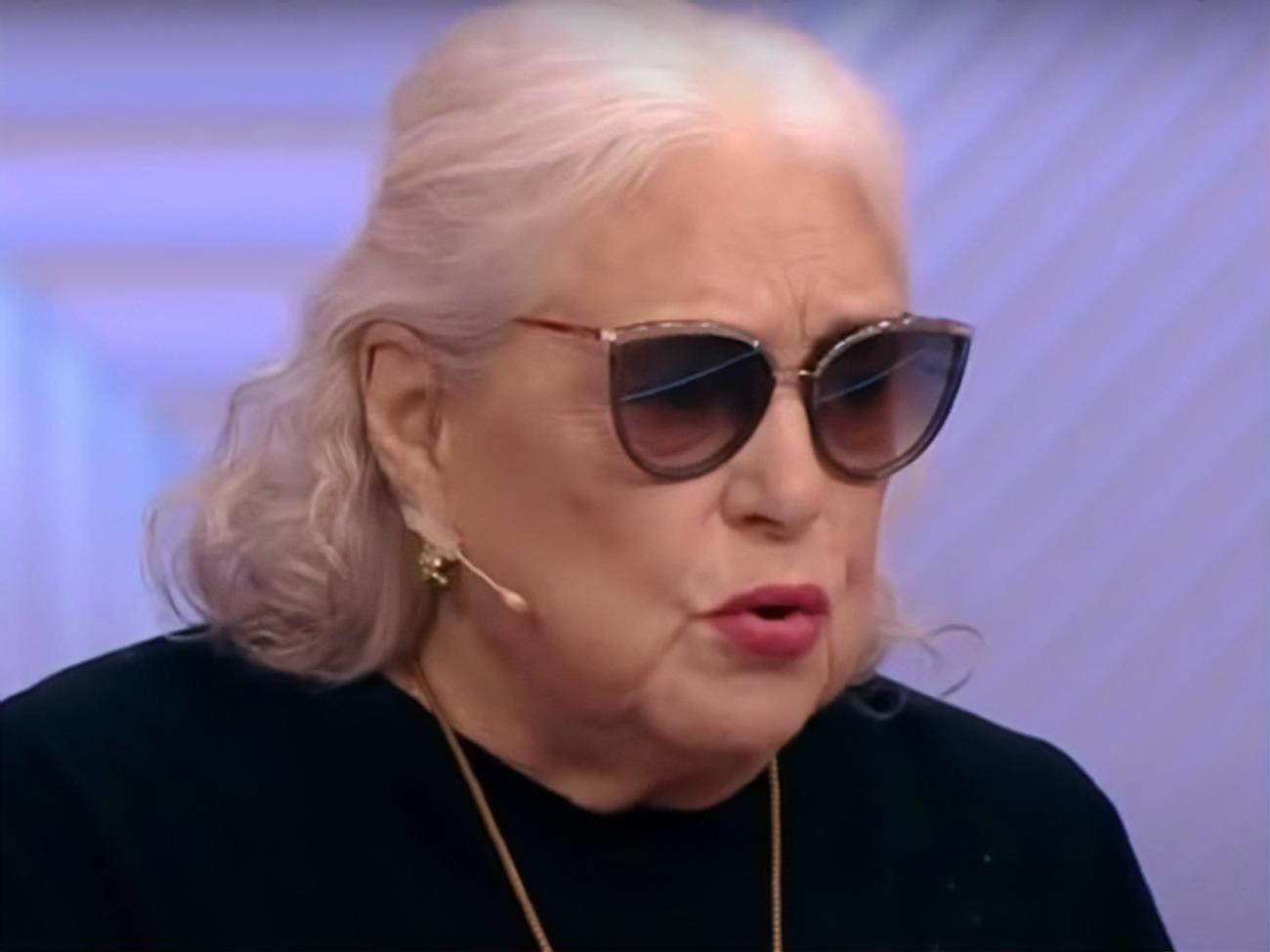 Федосеева-Шукшина:&nbsp;Я сейчас новый паспорт получила, там нет никакого штампа о&nbsp;браке