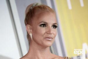 Спірс: Я зробила це, підрізала чубчик