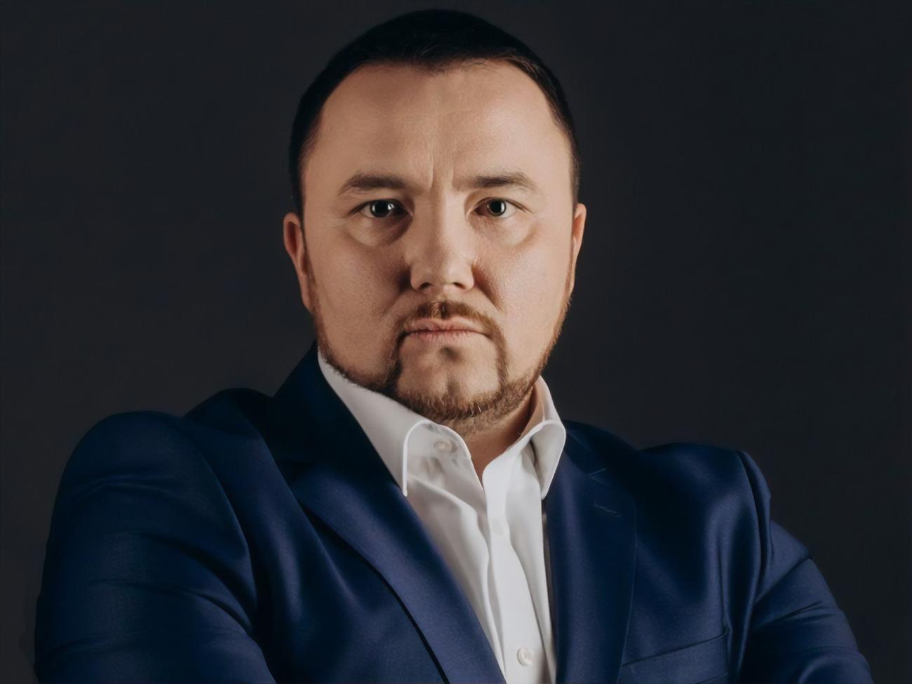 В списке "Слуги народа" на выборах 2019 года Маслов был под 138-м номером