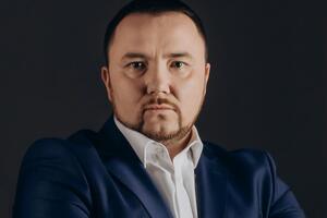 В списке "Слуги народа" на выборах 2019 года Маслов был под 138-м номером