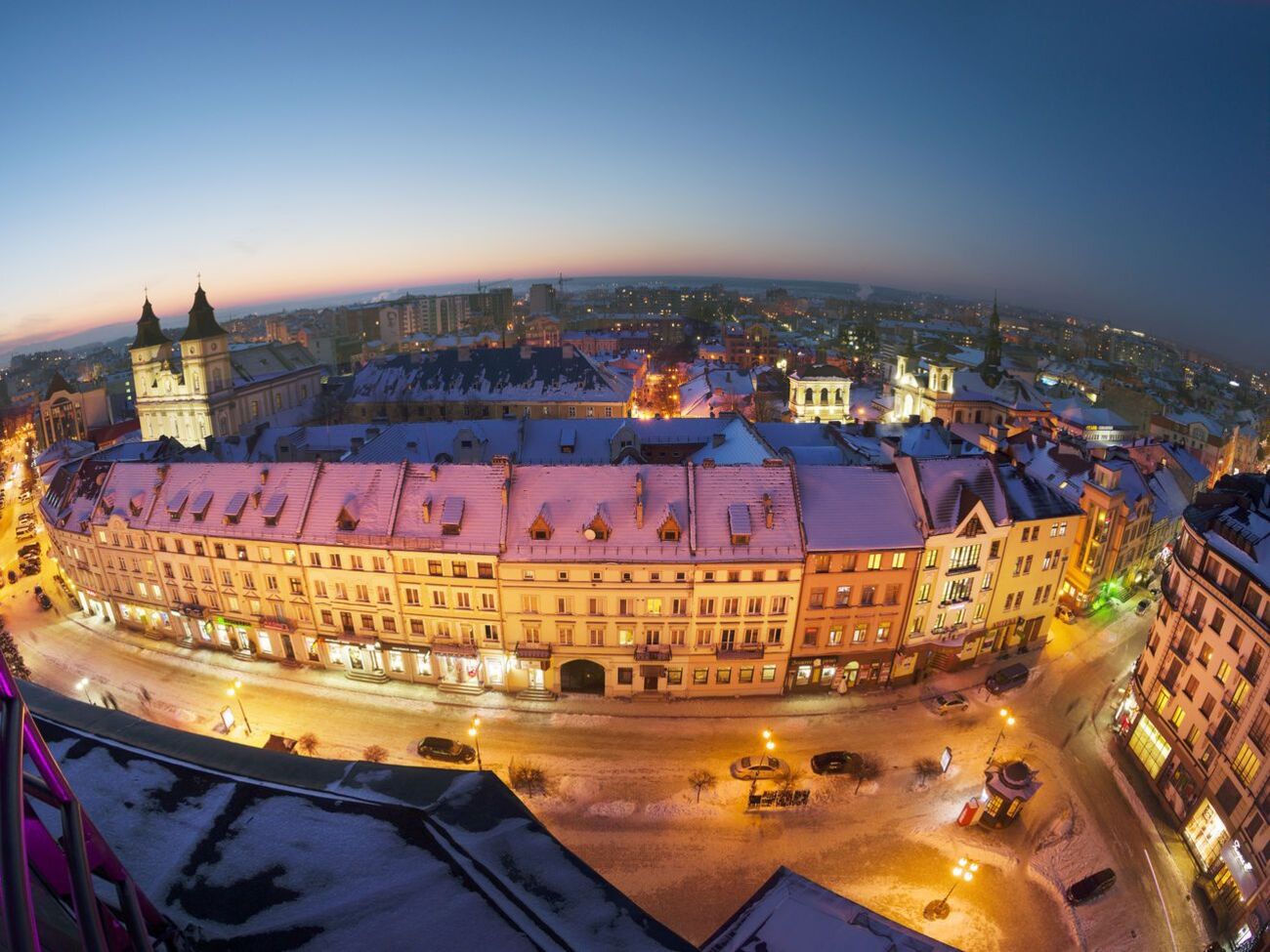 Прирост новых случаев инфицирования коронавирусом в Ивано-Франковске и области выше максимально допустимого уровня