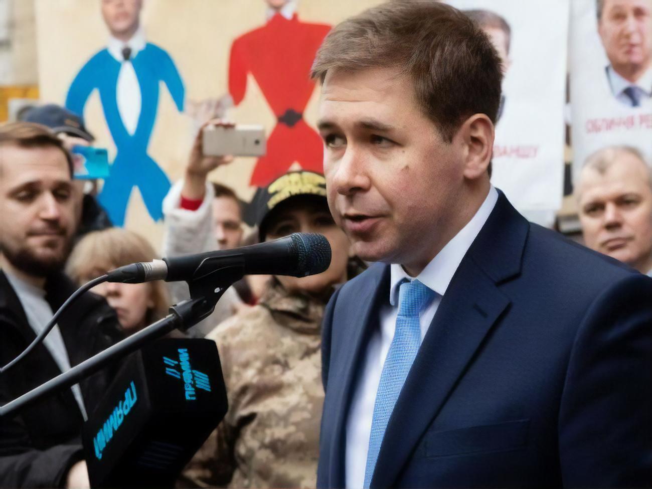 Новіков: Петро Порошенко обов'язково з'явиться в суді &ndash; це принципове питання, і тепер ще принциповіше