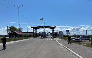 В направлении аннексированного украинского полуострова 15 июня проследовало 152 человека
