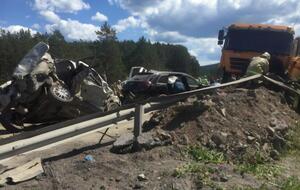 Вантажівку було навантажено щебенем