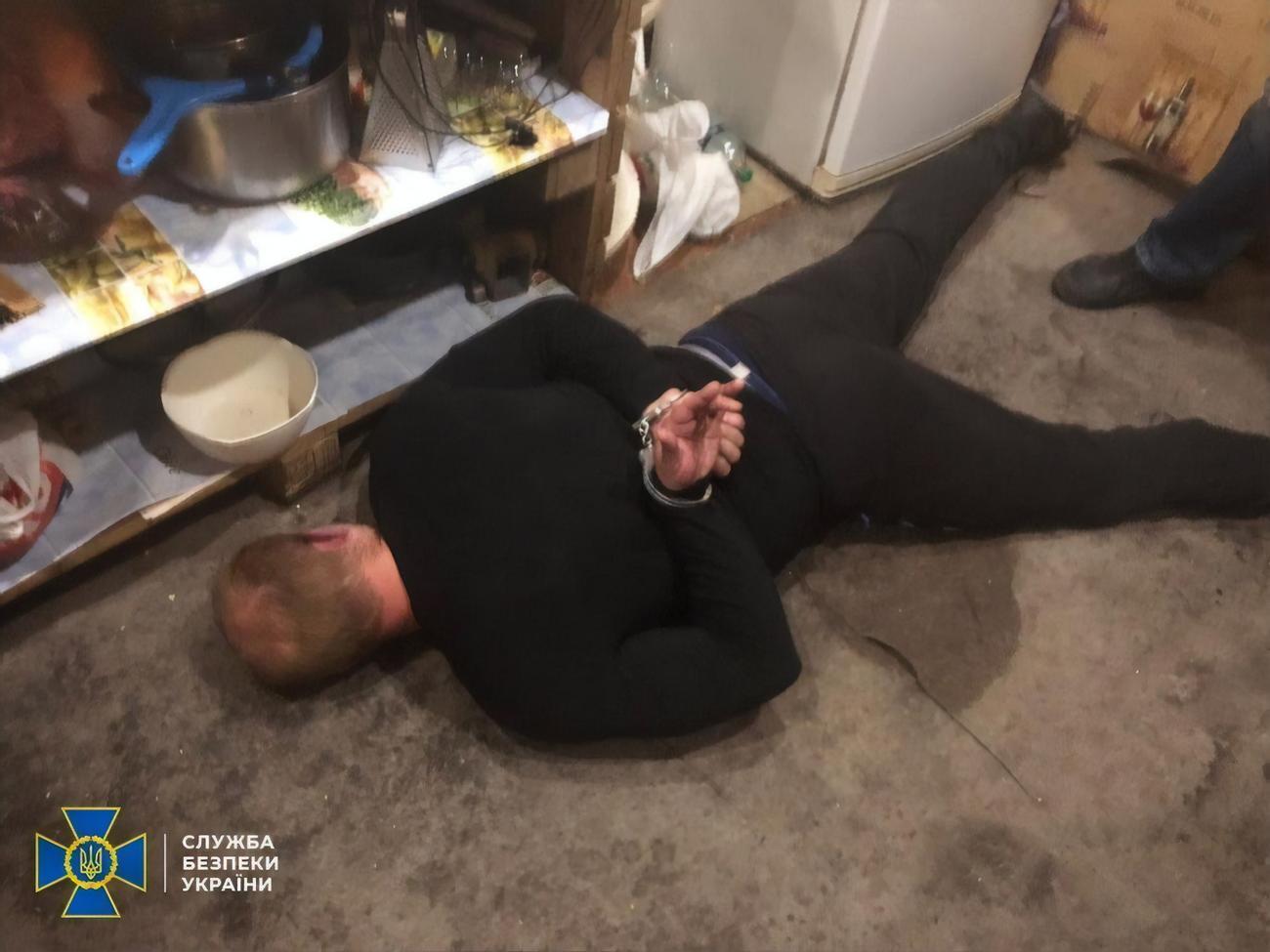 Затримали замовника на конспіративній квартирі