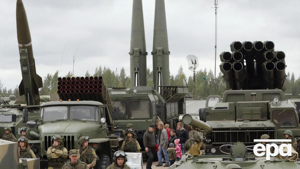 Росія і США позбуваються застарілих озброєнь, замінюючи їх модернізованими, ідеться у звіті SIPRI