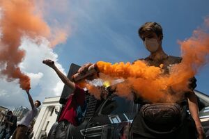Біля Ради проводять акцію за відставку Авакова. Фоторепортаж