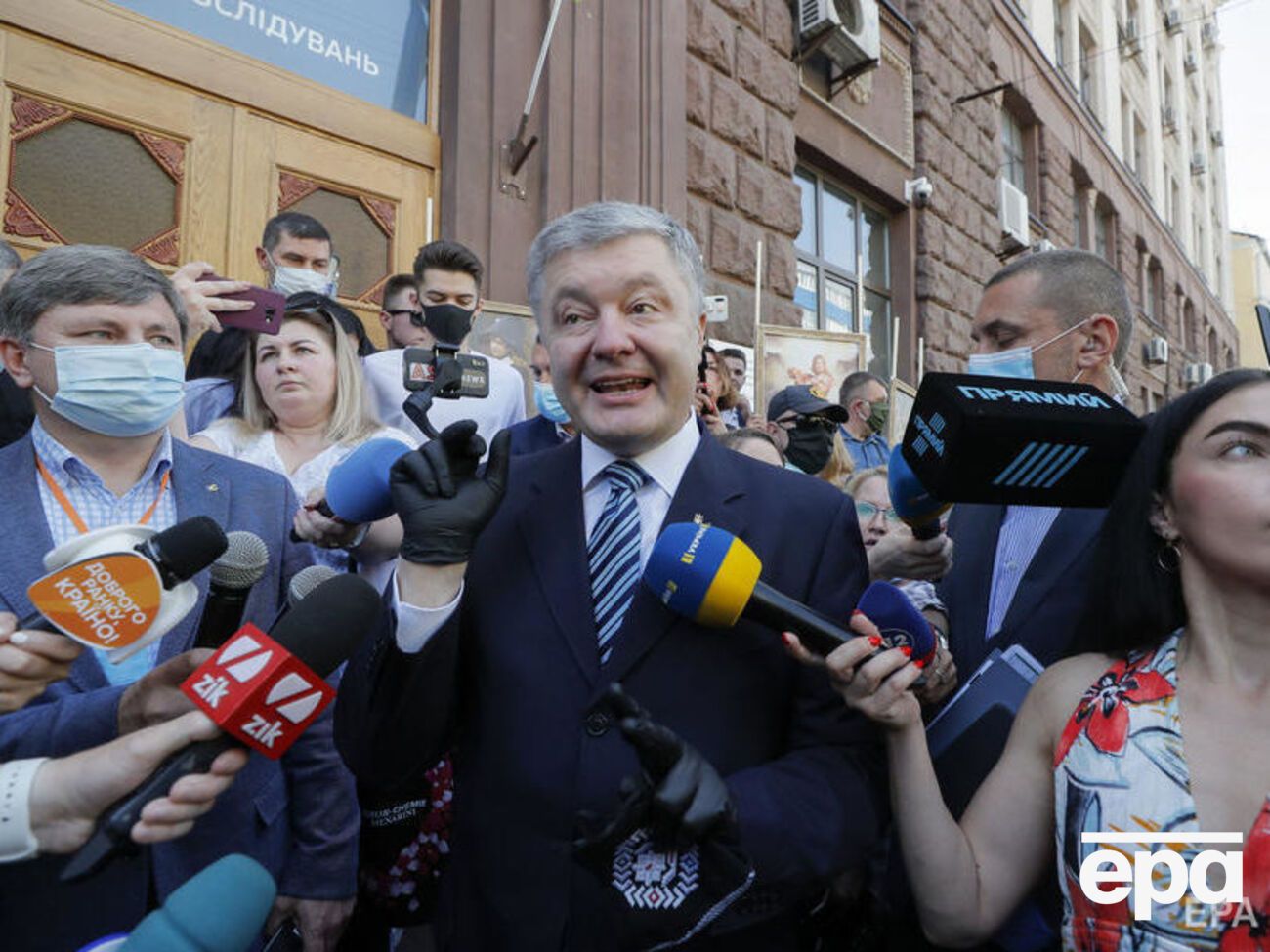 Прокуратура проситиме про взяття Порошенка під варту з можливістю застави