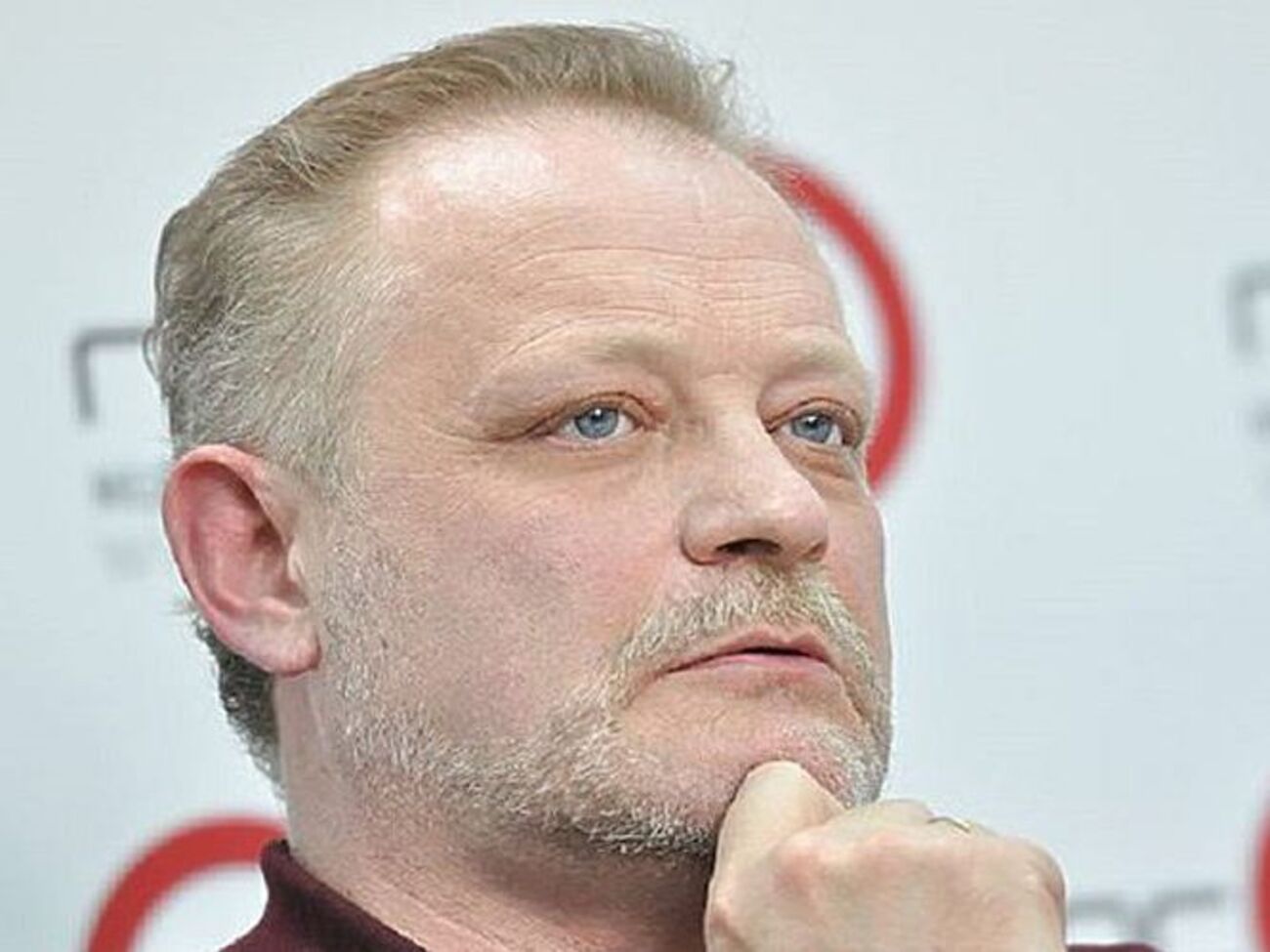 Андрей Золотарев:&nbsp;Понятен первый пункт: заключение различных контрактов ОПЗ с АГТ на существенные суммы, вследствие чего у предприятия образуется (по крайней мере, на бумаге) огромный долг