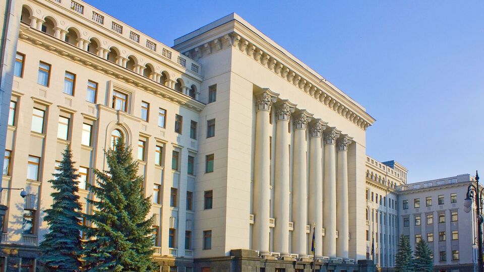 В Офісі президента уточнили, що указ набуває чинності із дня його опублікування