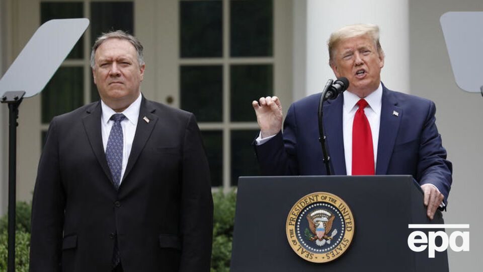Болтон не знає, чи виконав Помпео (ліворуч) доручення Трампа