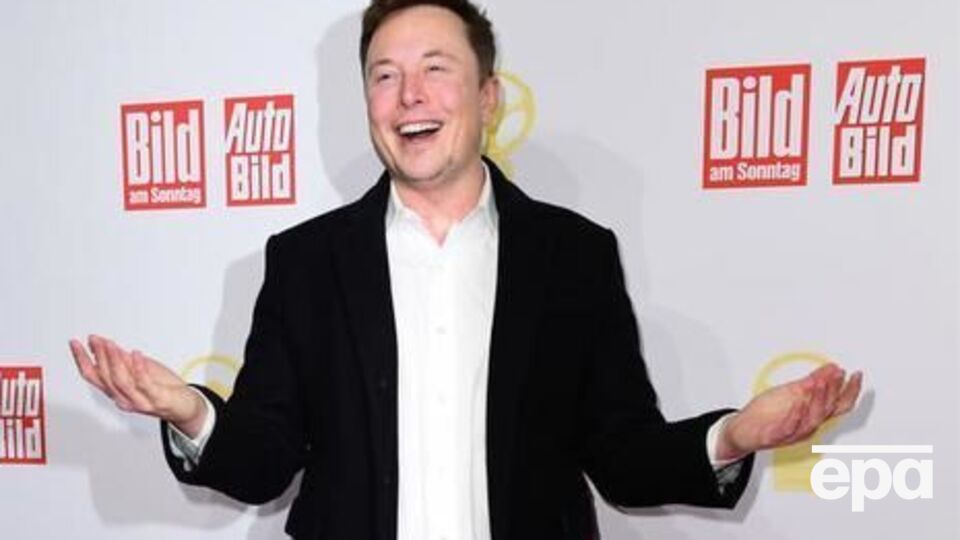 Сосед Деппа утверждает, что Маск приезжал к экс-жене актера в компании модели Делевинь