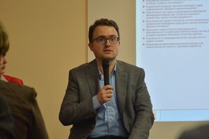 Кориневич: В Крым переселяют военнослужащих с семьями, сотрудников правоохранительных органов и чиновников, за их счет увеличивая долю лояльного населения