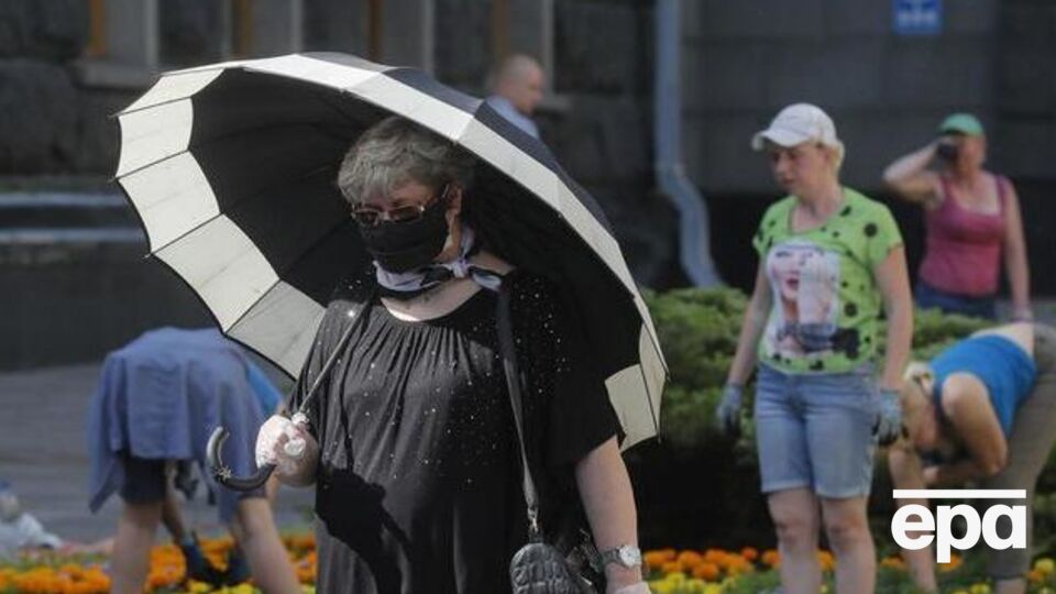 Карантин в Украине ввели 12 марта, а с 11 мая ограничения начали смягчать