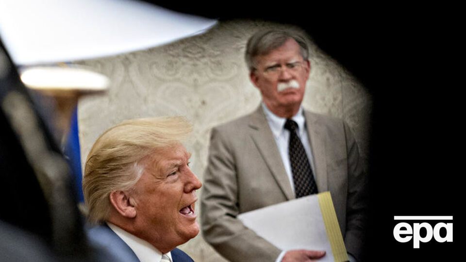 Болтон написав книжку "Кімната, де це сталося" про спільну роботу з Трампом