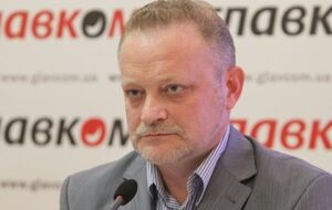 Андрій Золотарьов про логотипи партій: Ті самі кольори, практично таке саме написання