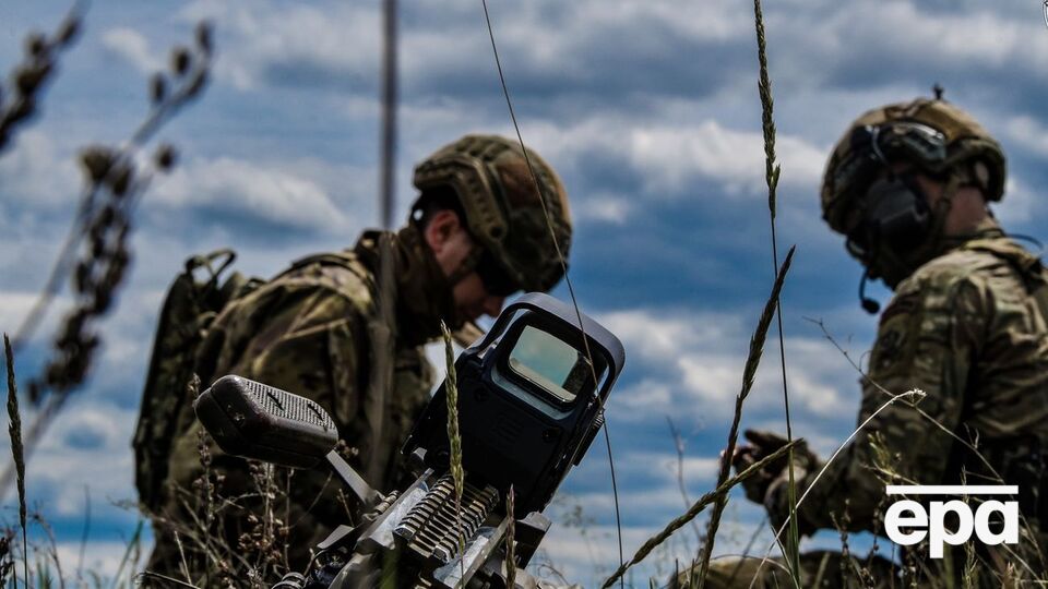За даними розвідки, протягом минулої доби було поранено двох бойовиків
