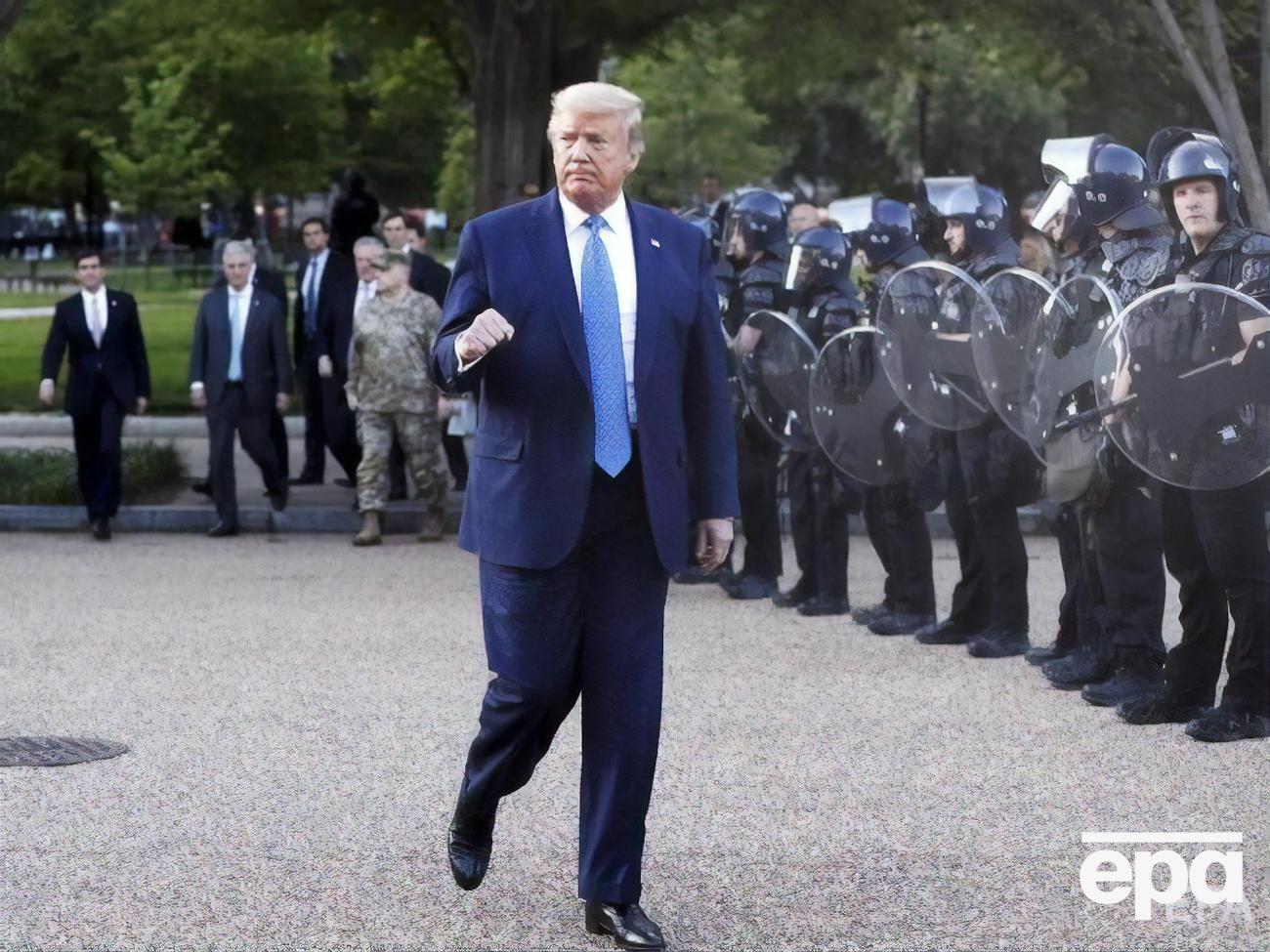 Трамп: Если губернаторы не начнут действовать, дальше ситуация будет становиться все хуже