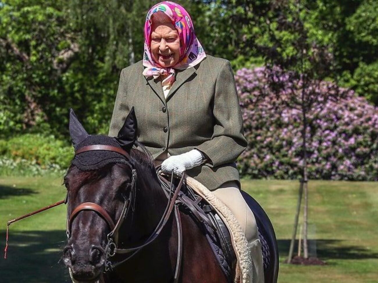 Елизавета II взошла на престол в 25 лет