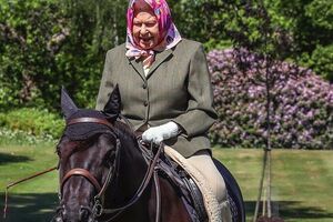 Елизавета II взошла на престол в 25 лет