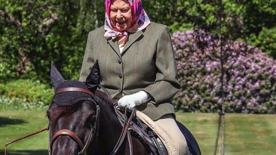 Єлизавета II сіла на престол у 27 років